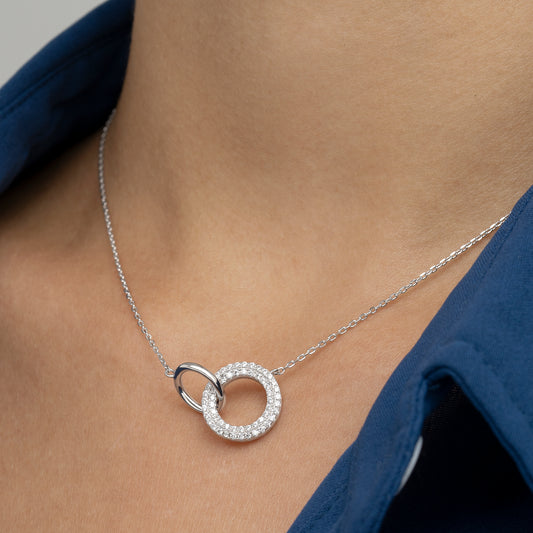 Collar de plata círculos enlazados