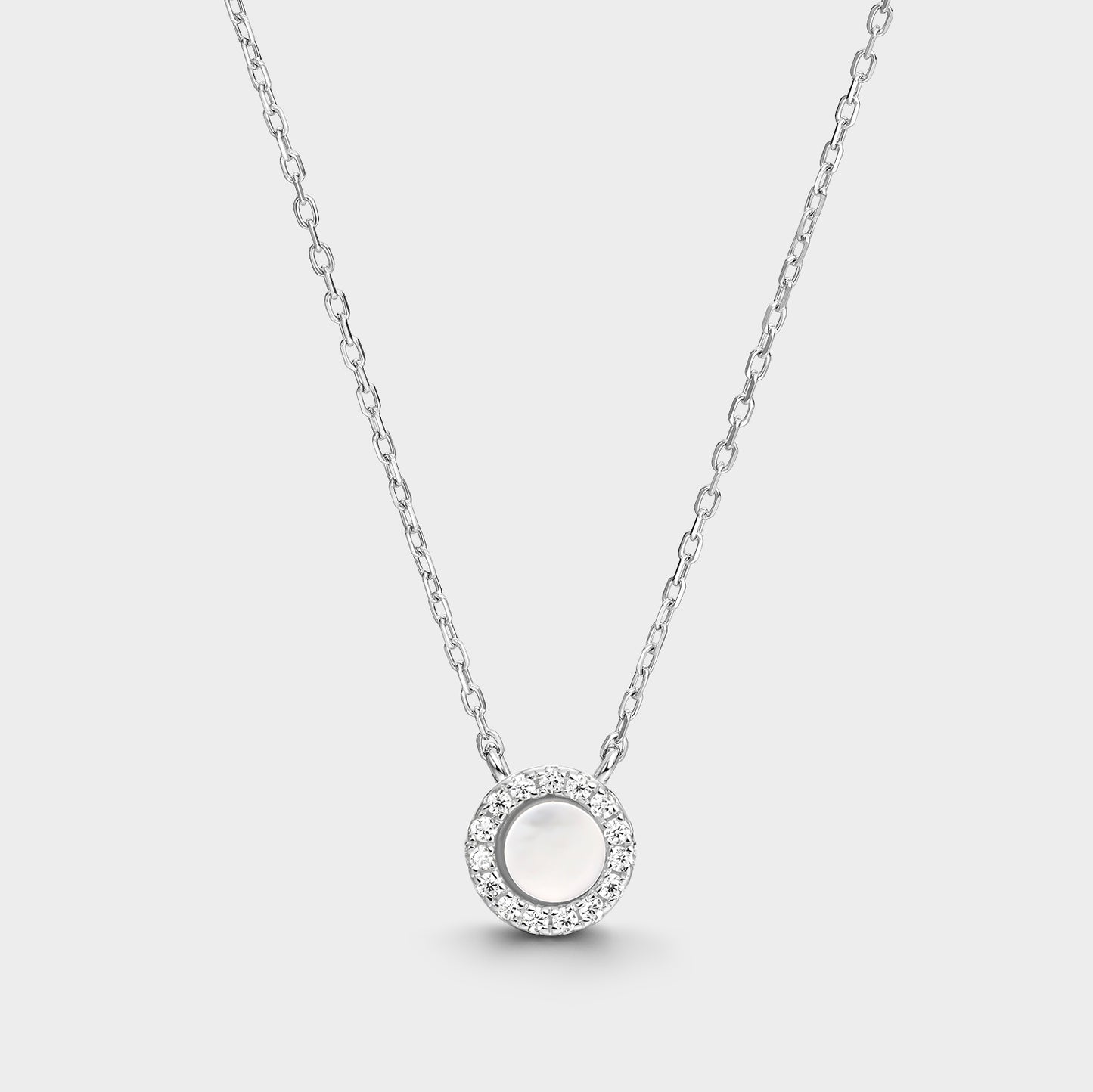 Collar círculo pequeño madre perla y circonitas blancas