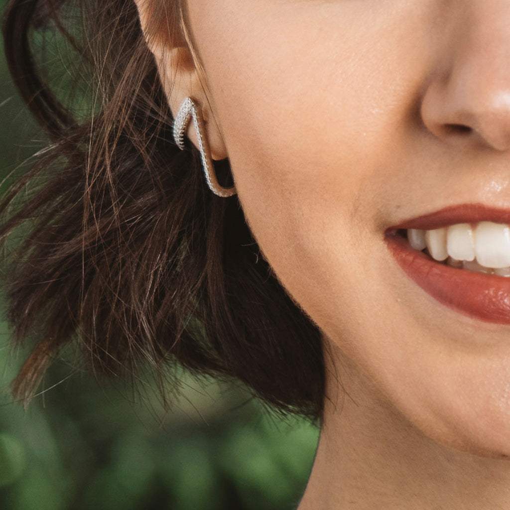 Pendientes de plata y circonitas elegantes