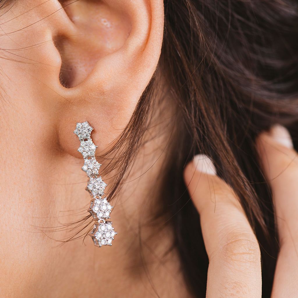 Pendientes largos de plata con circonitas blancas