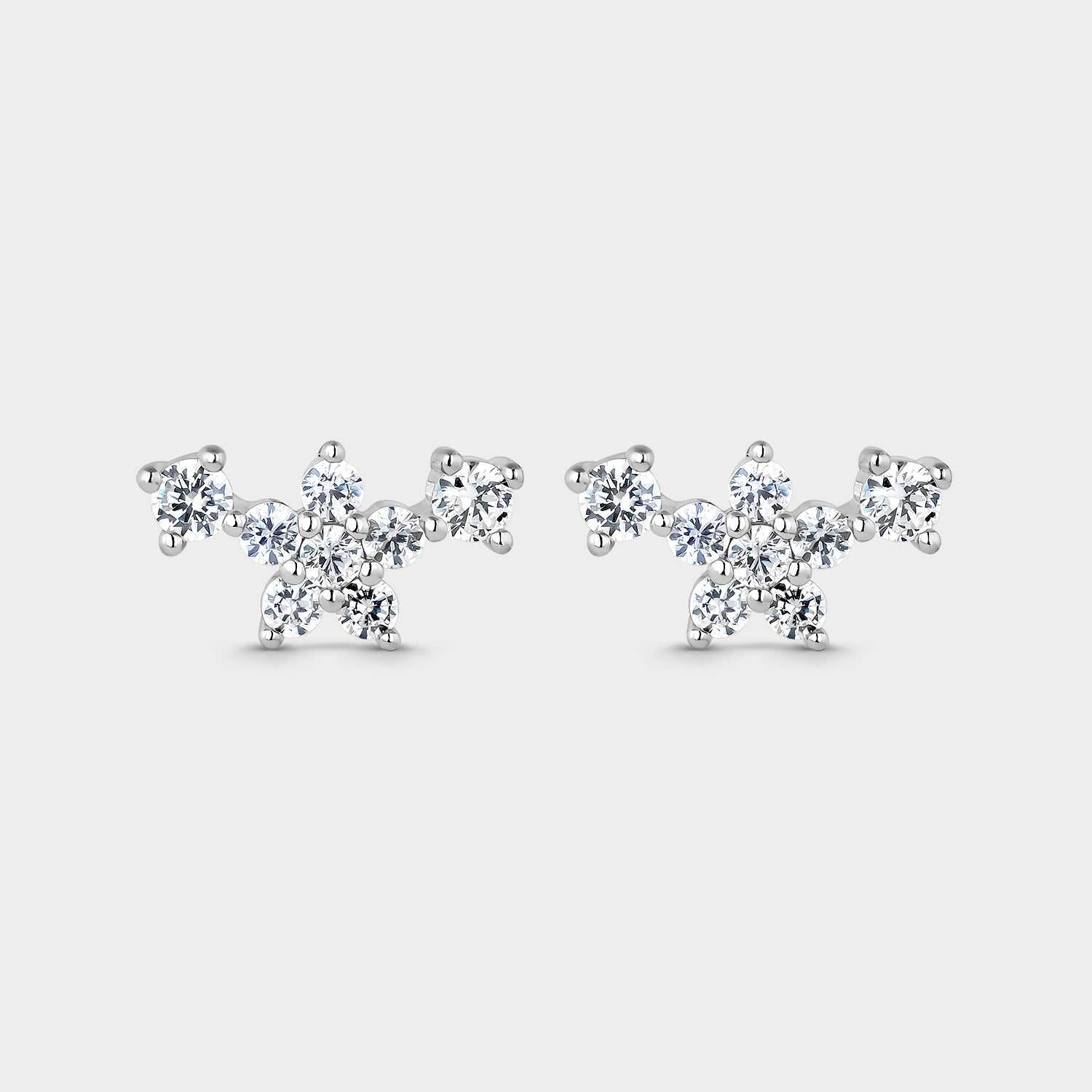 Pendientes de plata con circonitas blancas en forma de flor