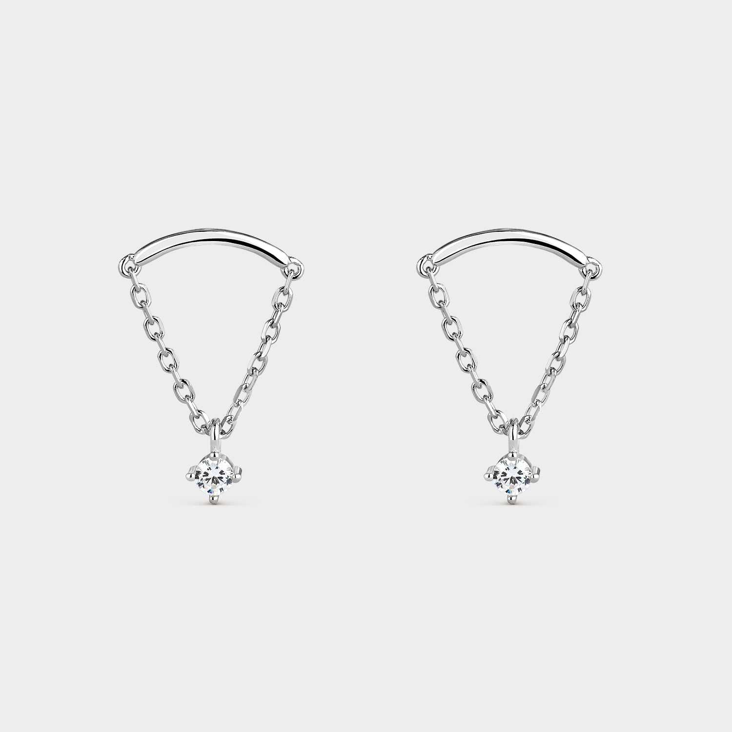 Pendientes de plata con motivo de barra curva con cadena de eslabones y colgante de circonita blanca