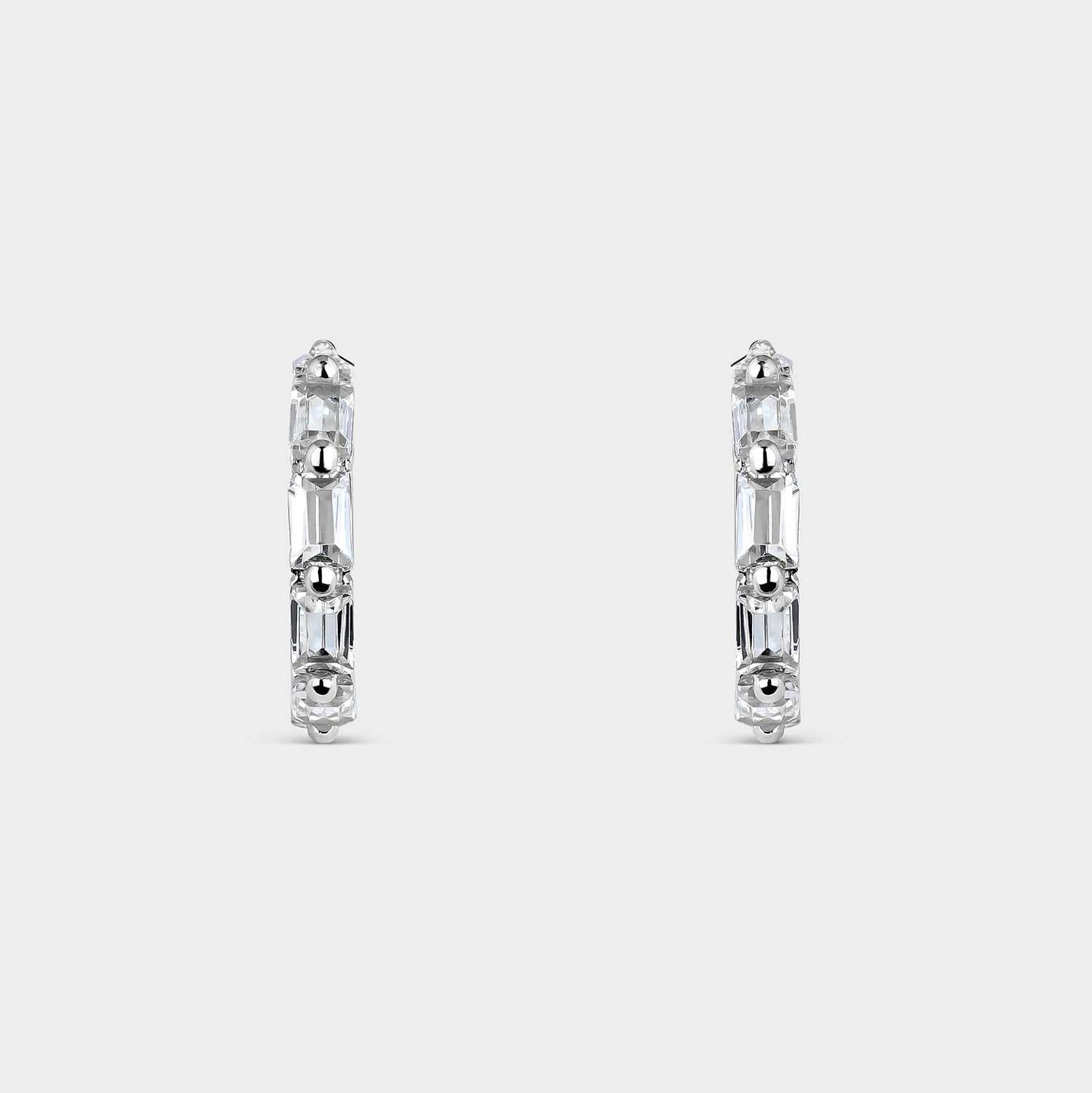 Pendientes criollas de plata abiertas con circonitas blancas rectangulares