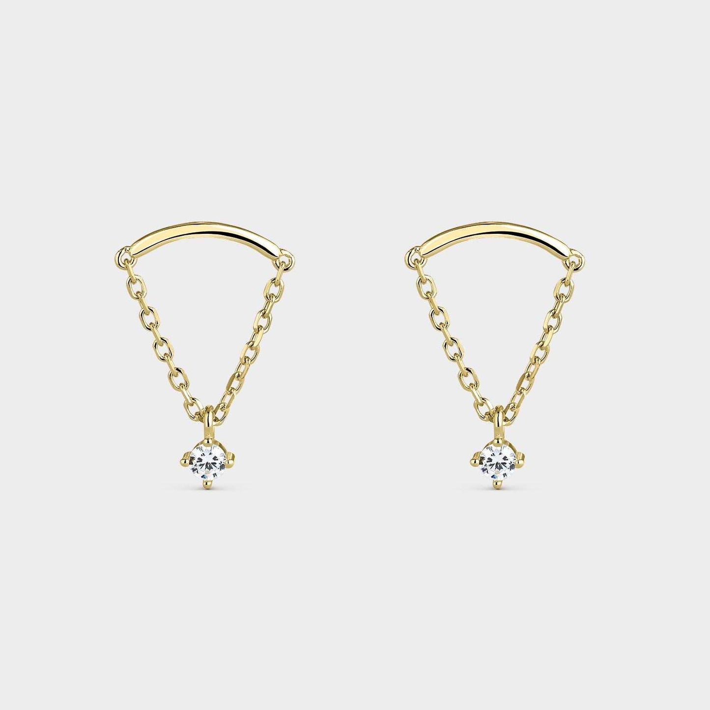 Pendientes de plata bañada en oro amarillo con motivo de barra curva con cadena de eslabones y colgante de circonita blanca
