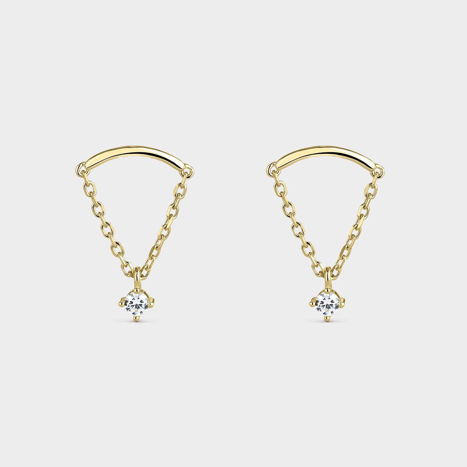 Pendientes de plata bañada en oro amarillo con motivo de barra curva con cadena de eslabones y colgante de circonita blanca