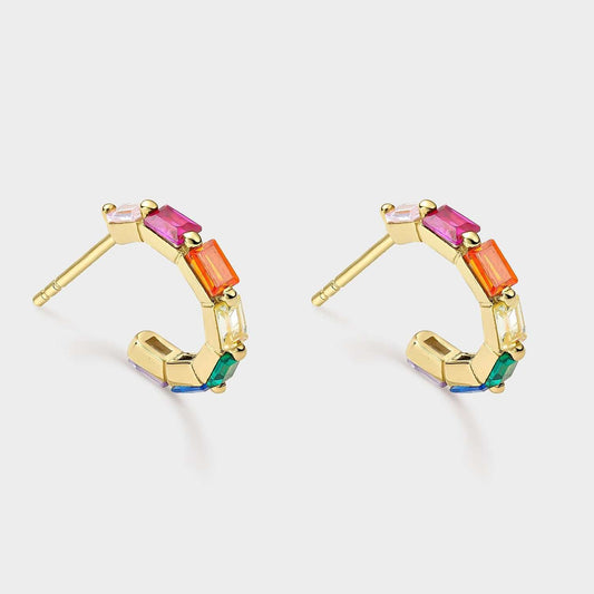 Offene kreolische Ohrringe aus vergoldetem Silber mit rechteckigen mehrfarbigen Zirkonen