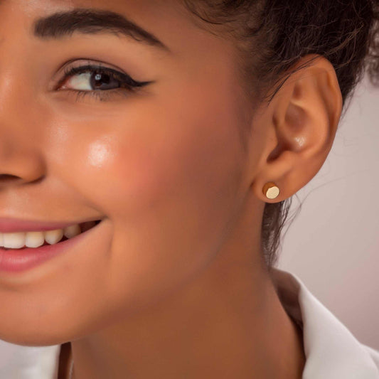 Vergoldete Kreis-Würfel-Ohrringe