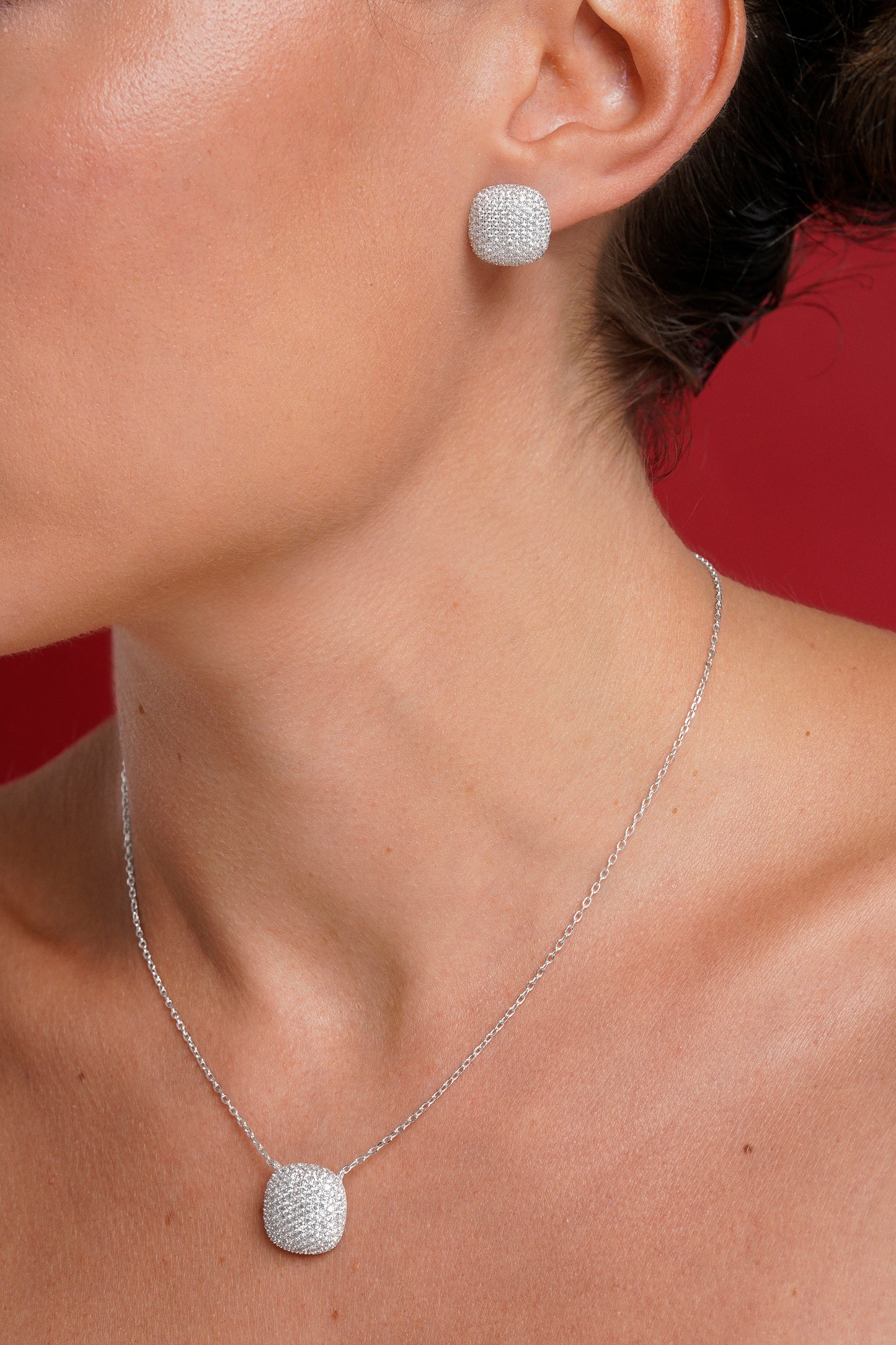 Collar cushion pavé blanco