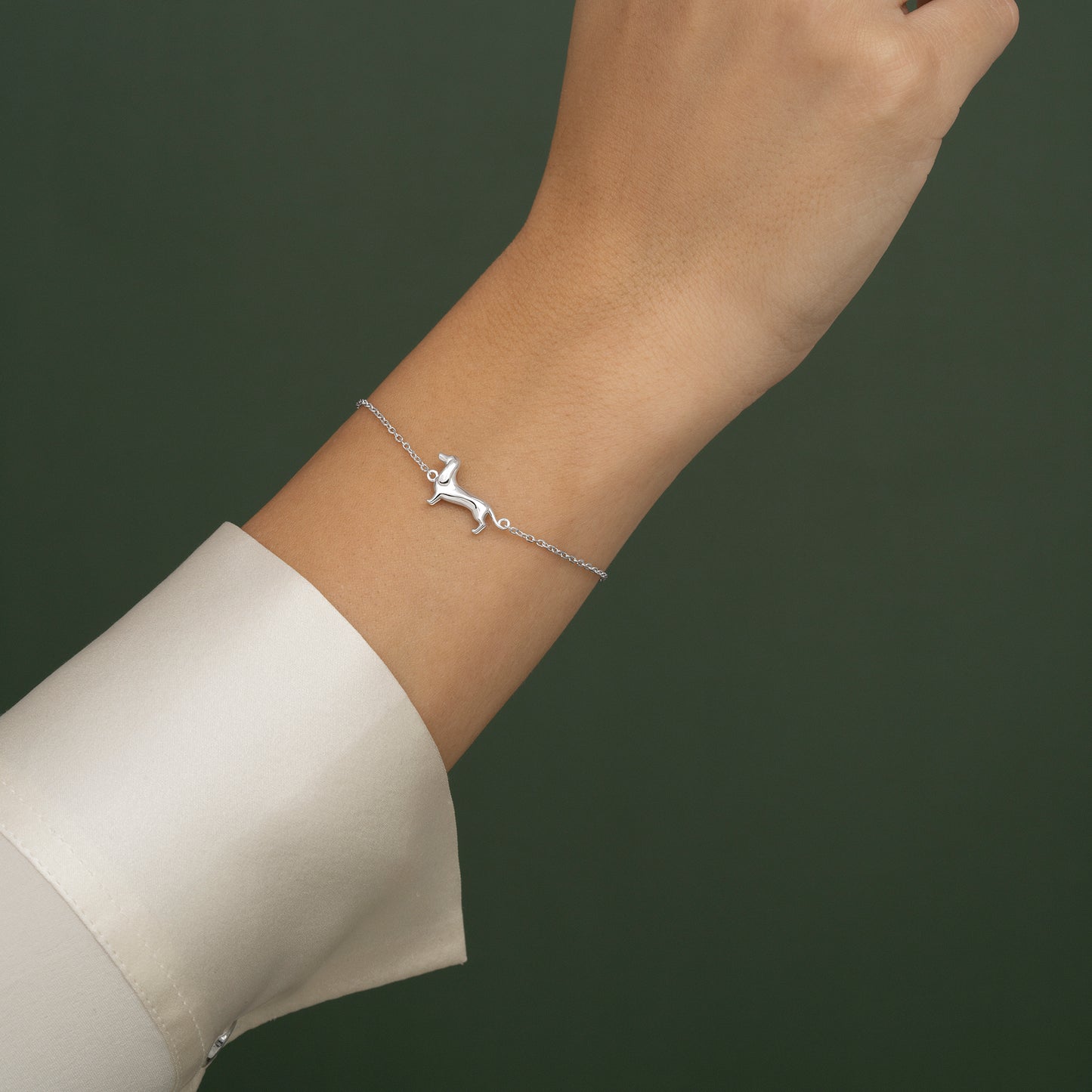 Pulsera de plata perro Teckel