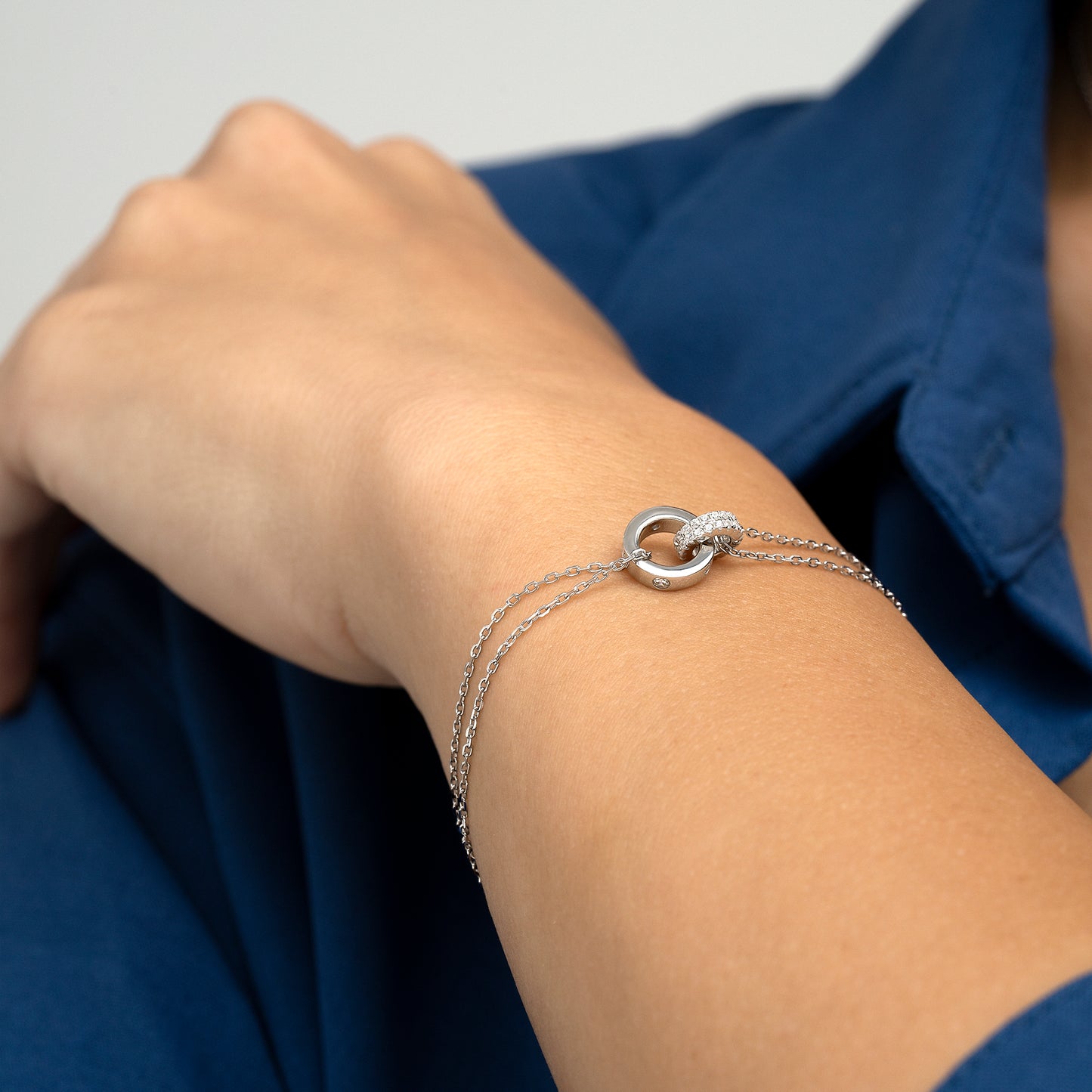 Pulsera de plata círculos enlazados