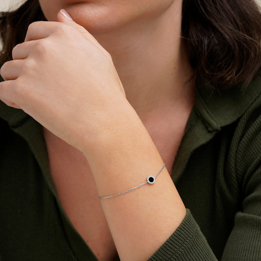 Pulsera círculo pequeño ónix y circonitas blancas