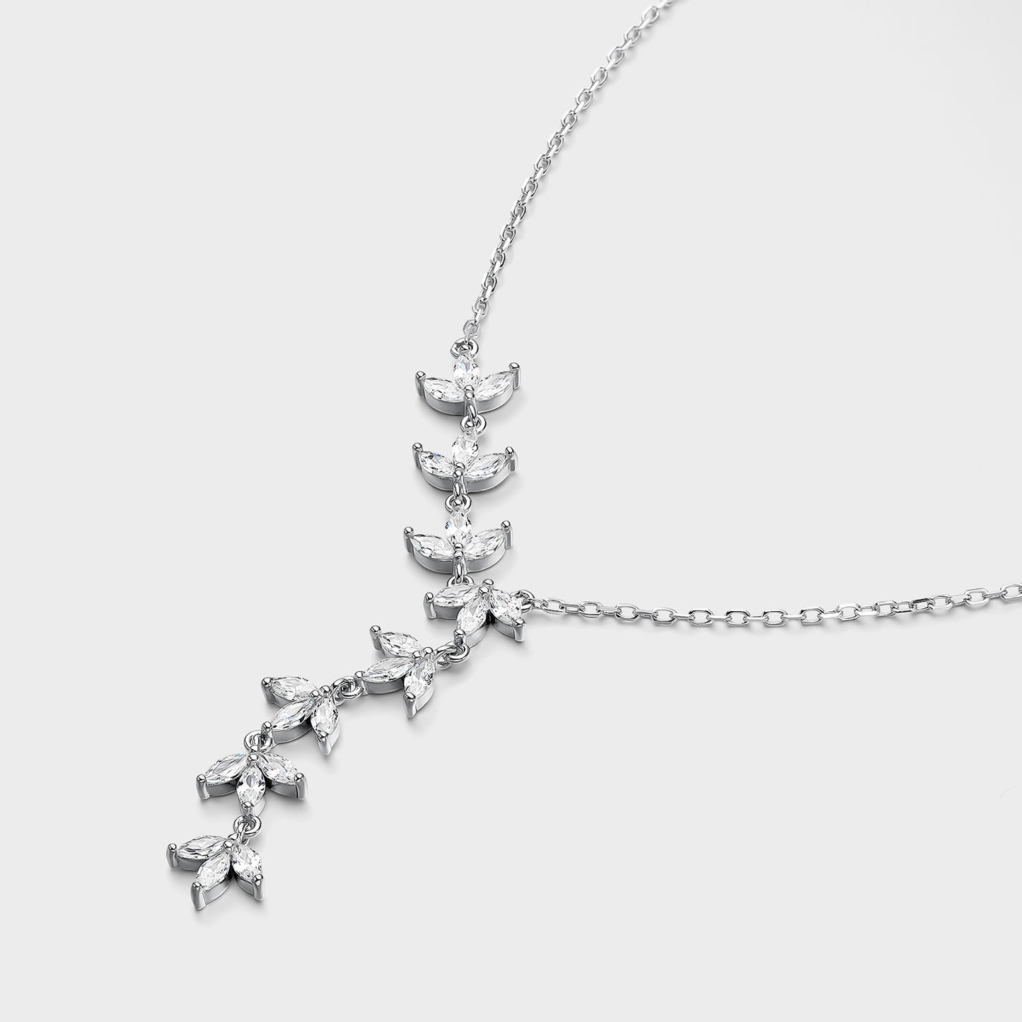 Collar de plata cascada de hojas con circonitas