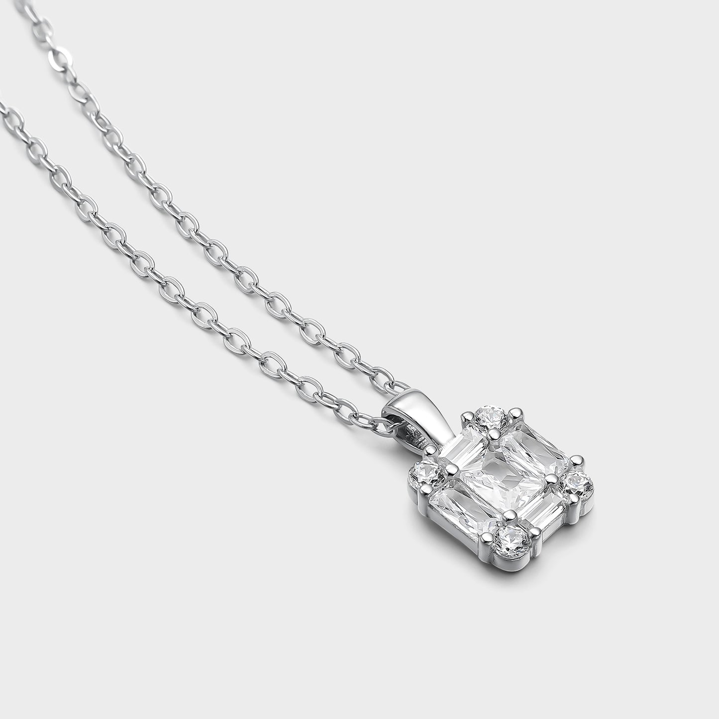 Collar de plata circonita cuadrada central