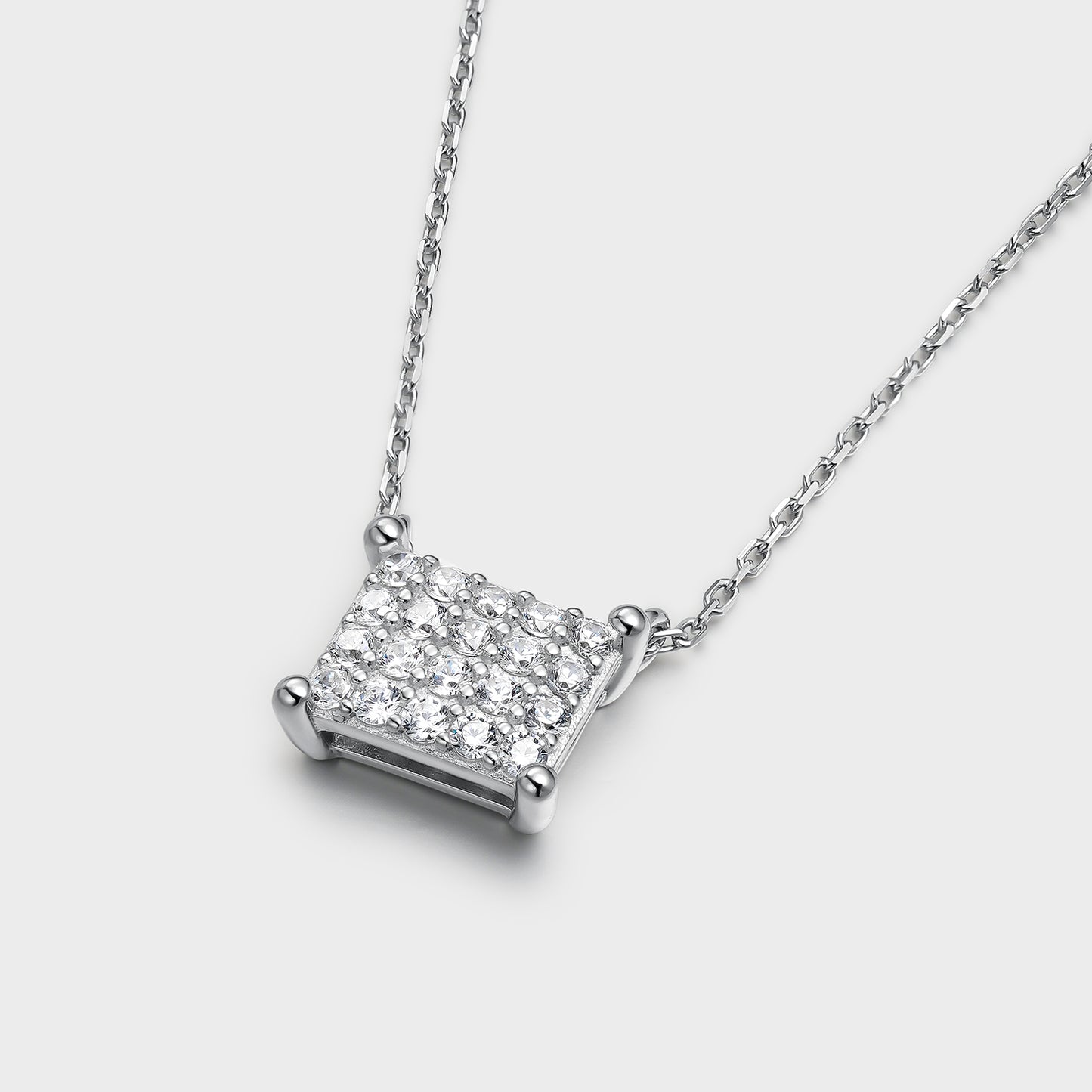 Collar en plata pavé de circonitas motivo cuadrado