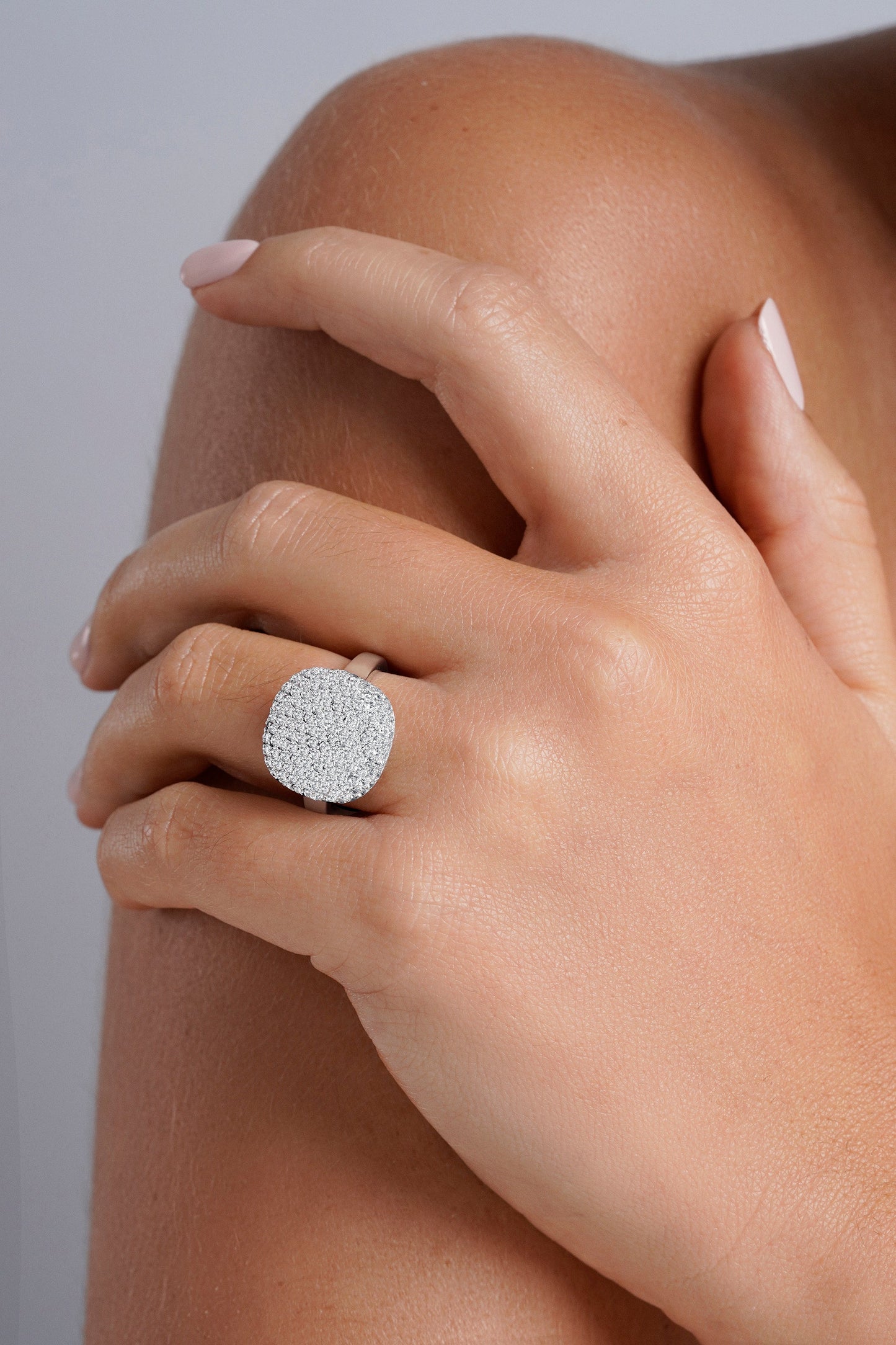 Anillo plata cushion pavé blanco