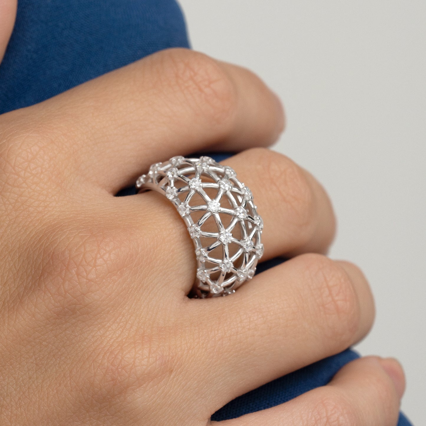 Anillo de plata y circonitas galaxia