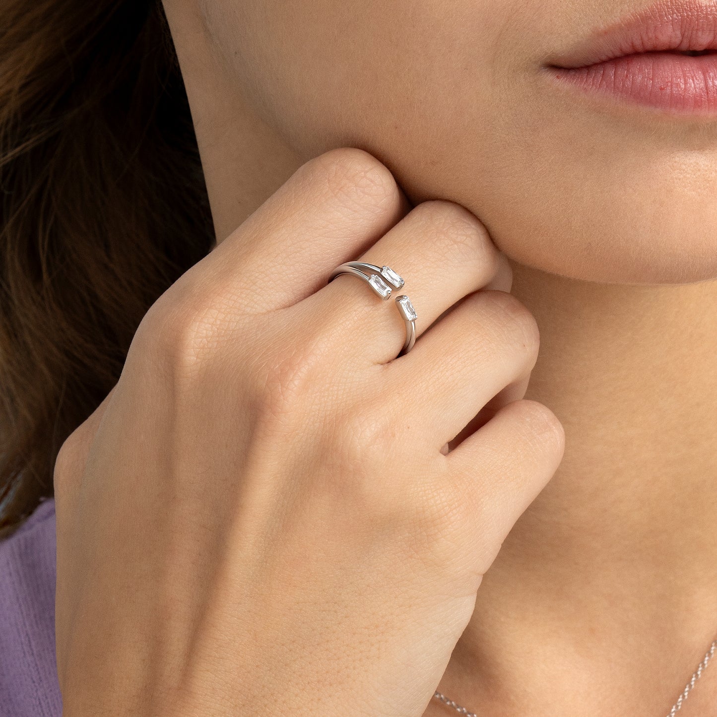 Anillo de plata abierto triple circonita