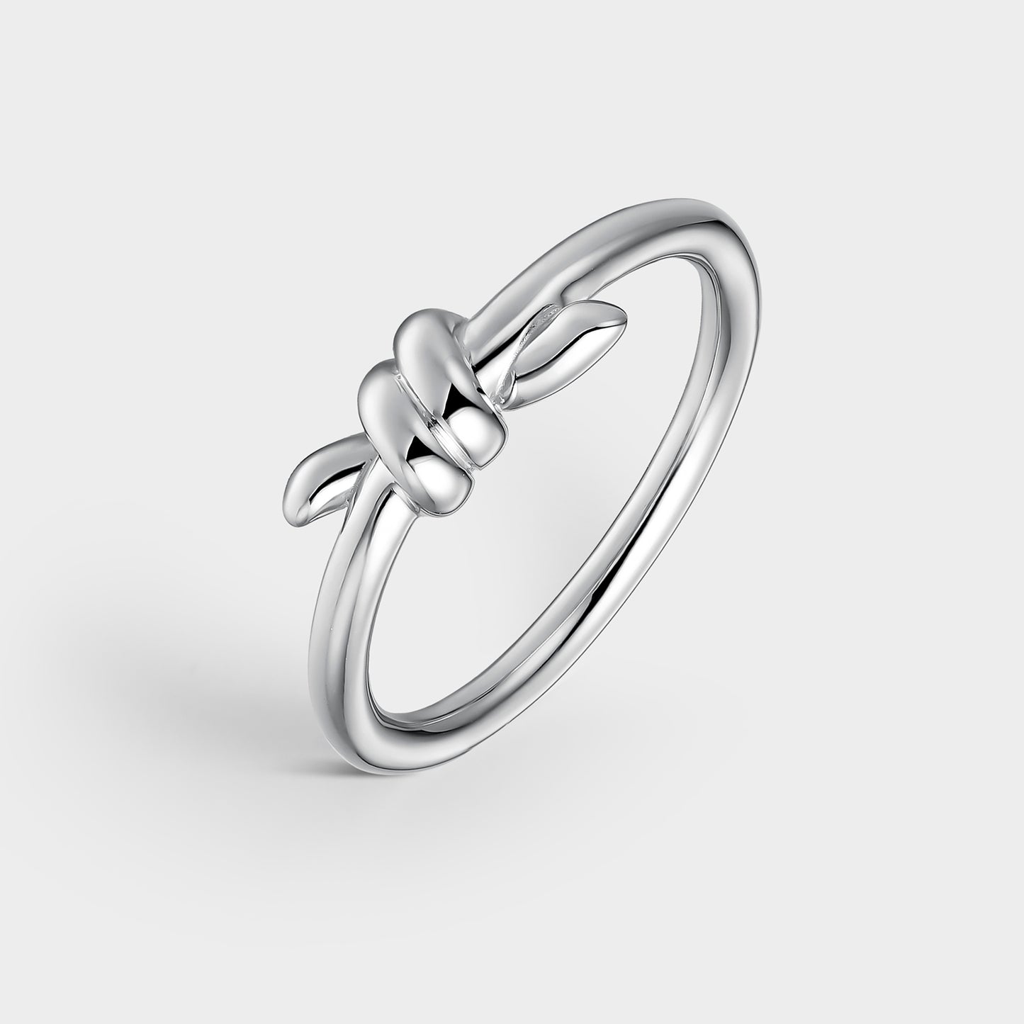 Anillo de plata forma de nudo