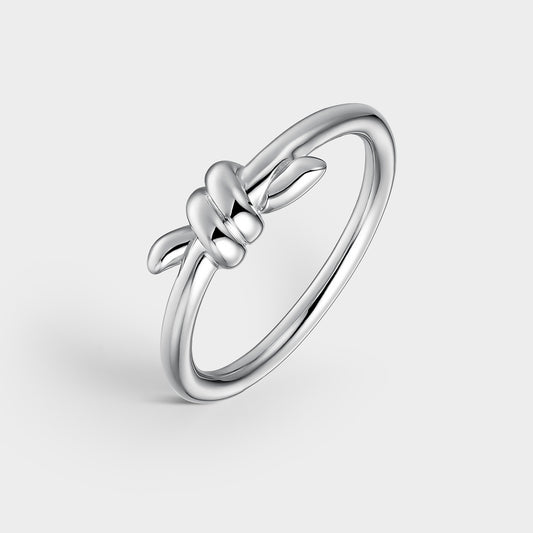 Anillo de plata forma de nudo