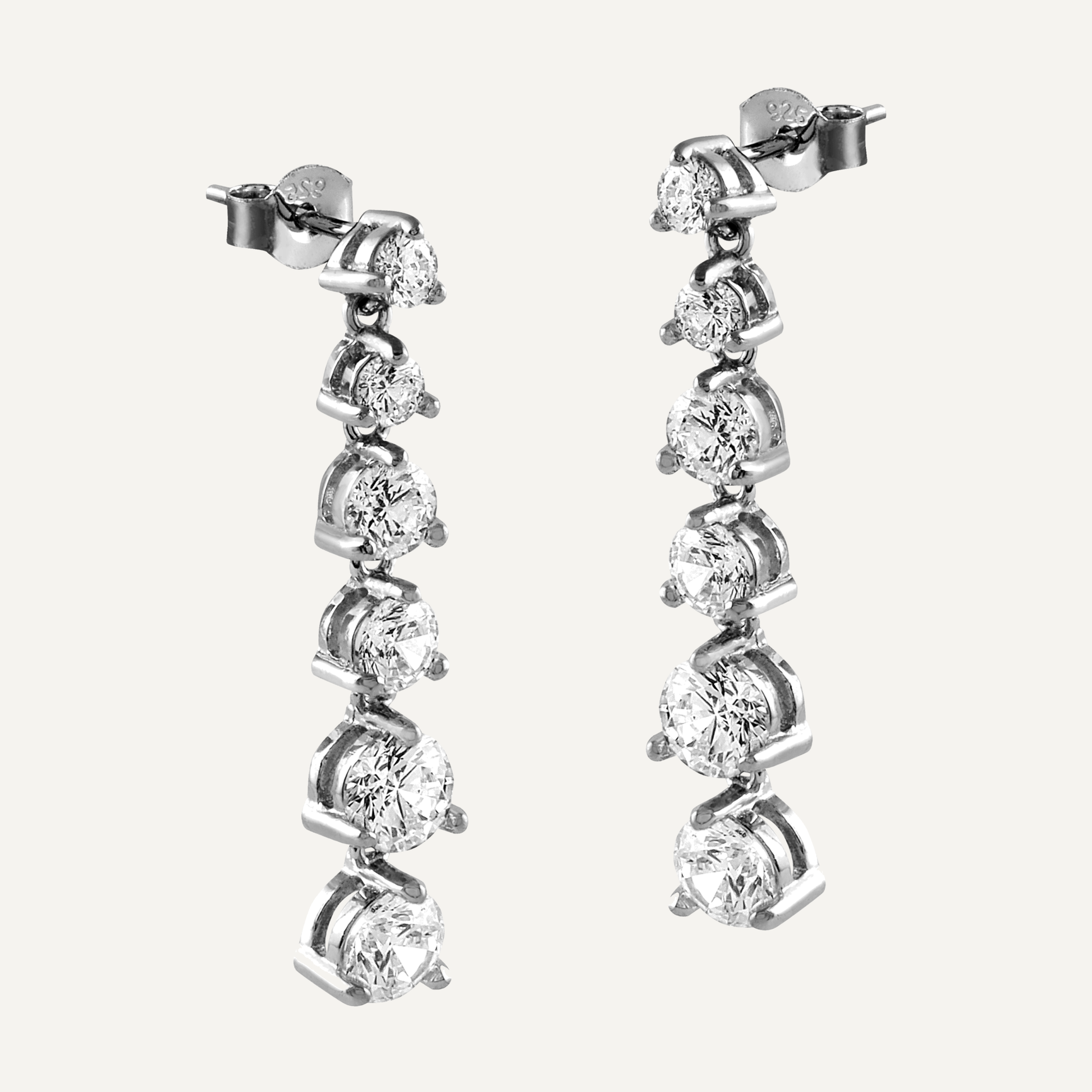 Pendientes de plata en cascada con circonitas blancas