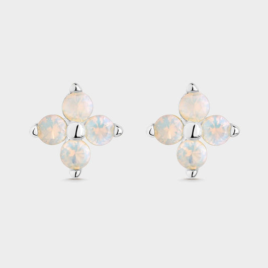 Pendientes de plata con ópalos blancos en forma de flor