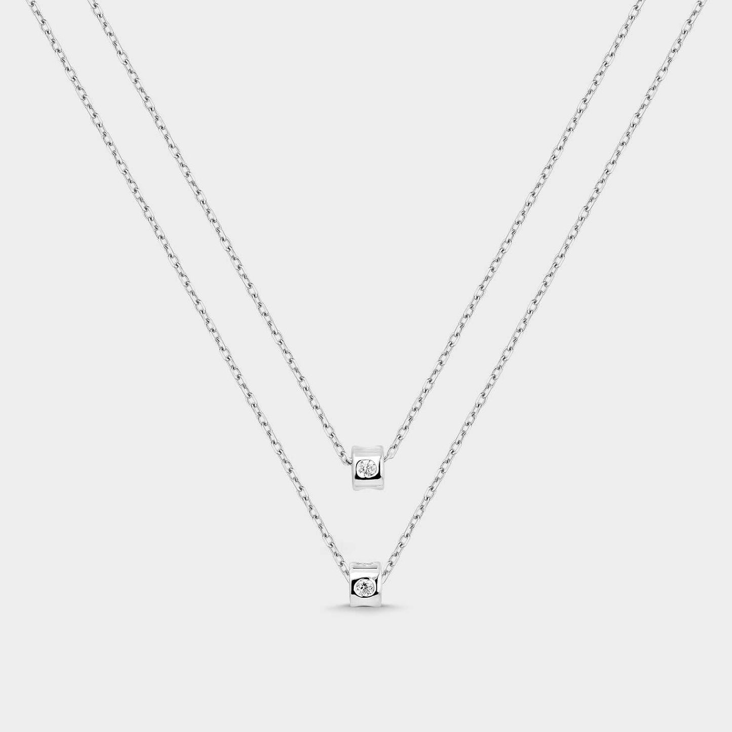 Silver necklace with double zirconia