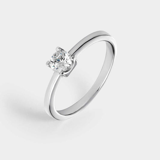 Silver solitaire ring with 4.5 mm zirconia mounted on 4 claws