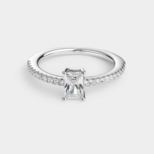 Anillo pavé baguette de plata con circonitas